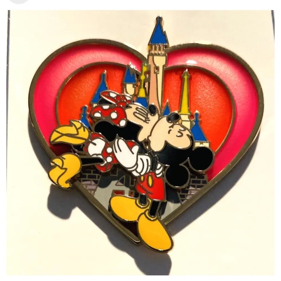 NEW Disney Parks Mickey and Minnie MOTION Kissing Valentines Day Pin - Picture 4 of 6